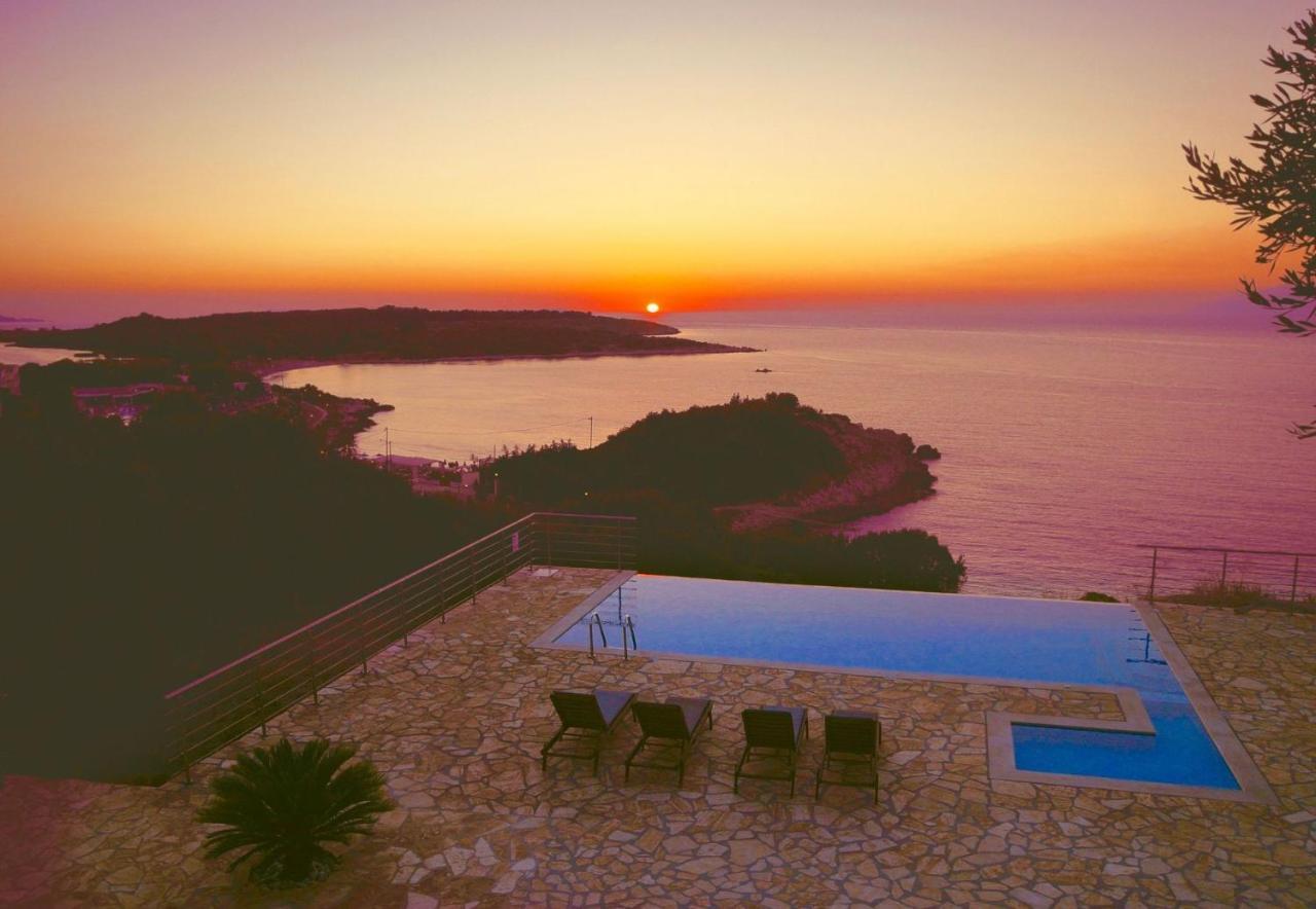 Beachfront Villa Seasun By Posarellivillas Agios Spyridon  Luaran gambar