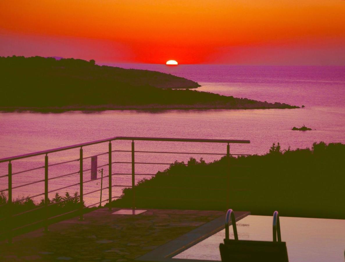 Beachfront Villa Seasun By Posarellivillas Agios Spyridon  Luaran gambar
