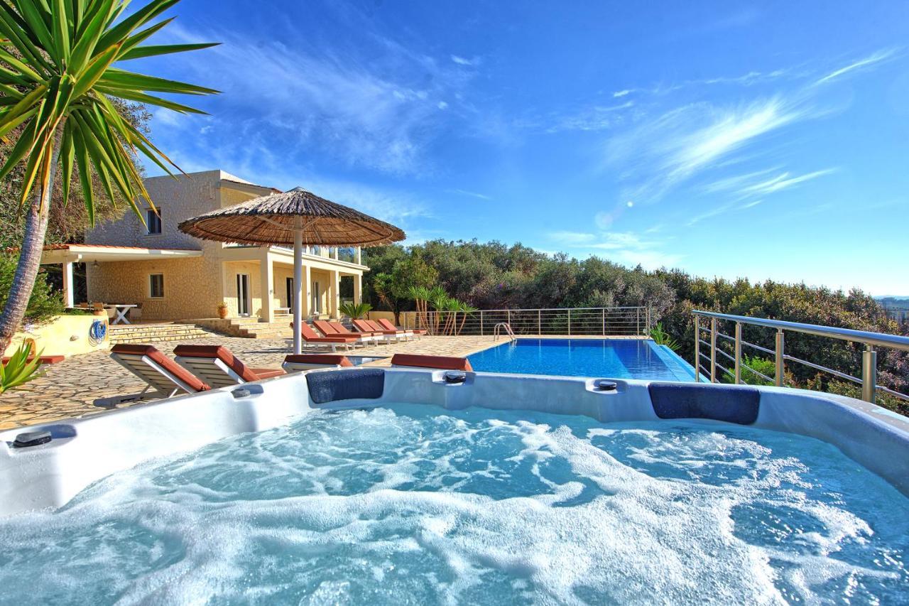 Beachfront Villa Seasun By Posarellivillas Agios Spyridon  Luaran gambar