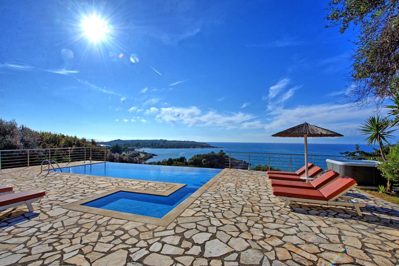 Beachfront Villa Seasun By Posarellivillas Agios Spyridon  Luaran gambar