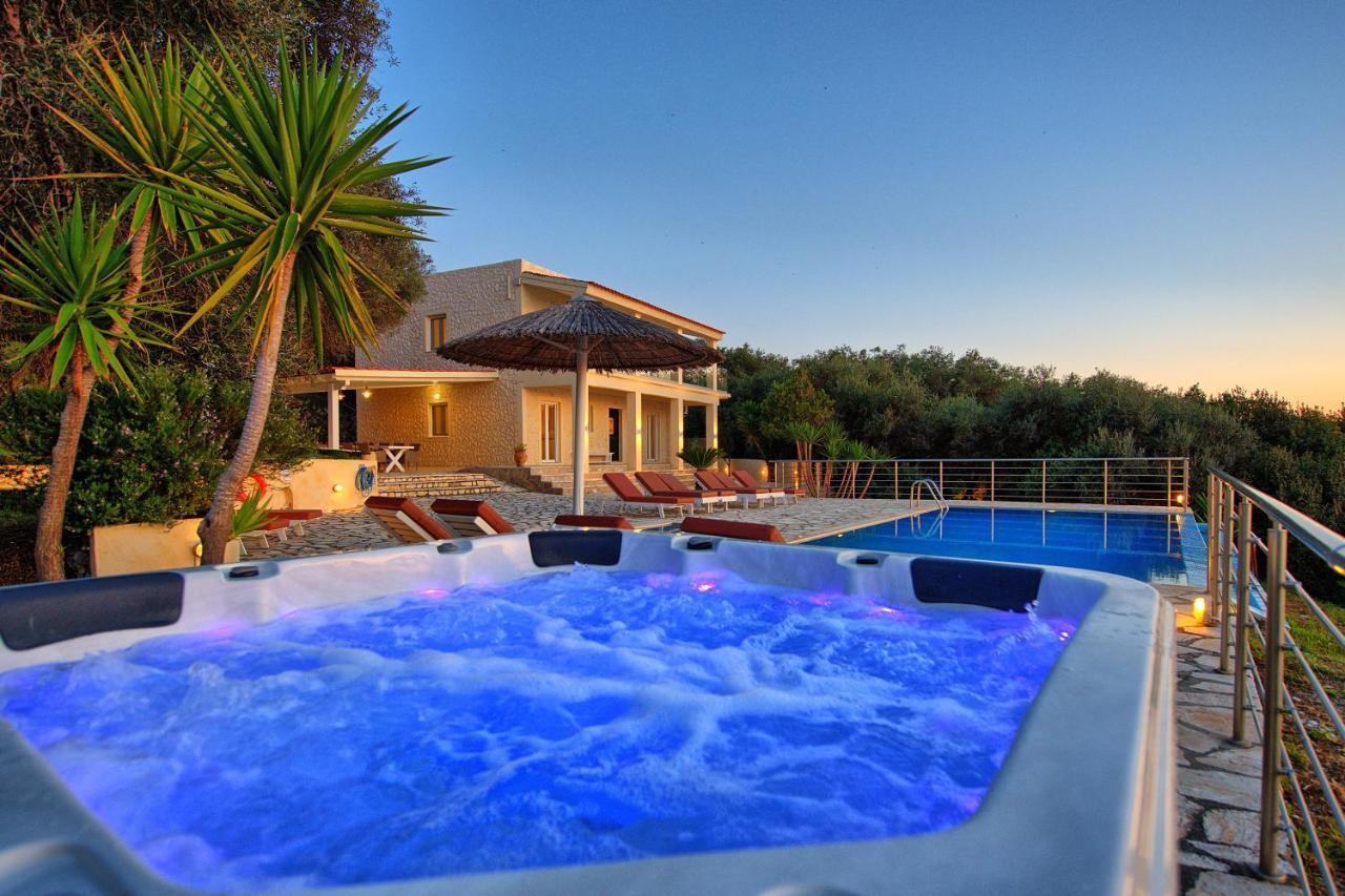 Beachfront Villa Seasun By Posarellivillas Agios Spyridon  Luaran gambar